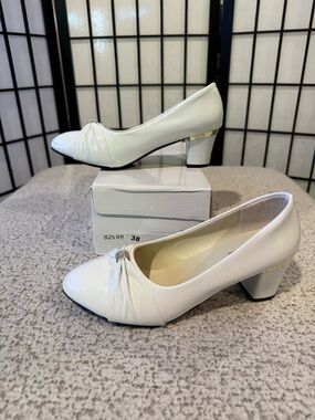 White Patent Low Block Heel Pumps with Decorative Knot Accent